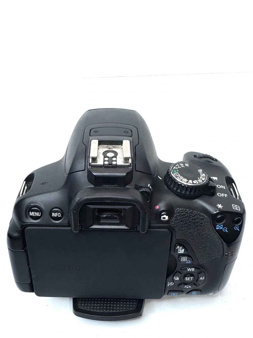 Canon EOS Rebel T4i / EOS 650D DSLR Camera with Canon EF-S 18-55mm Lens